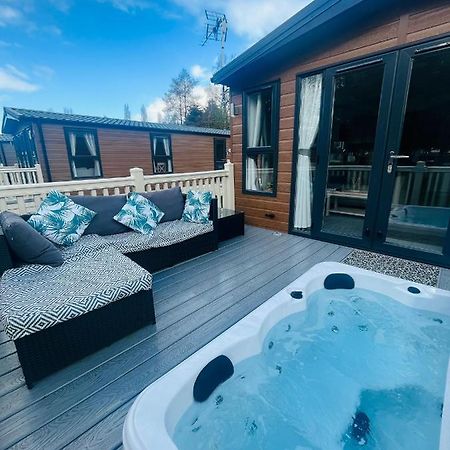 Buttermere Lodge With Hot TubBarmby on the Moor エクステリア 写真